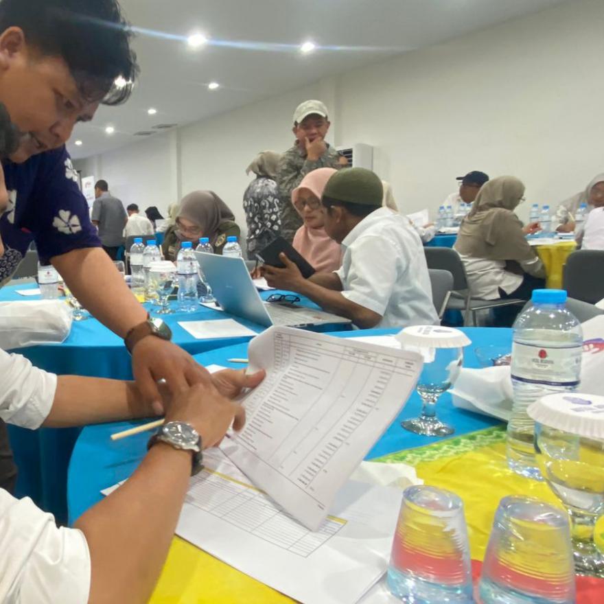 Aparat Desa Tanah Abang Hadiri Lokakarya Forum Komitmen Keluarga SIGAP di Kabupaten Banjar